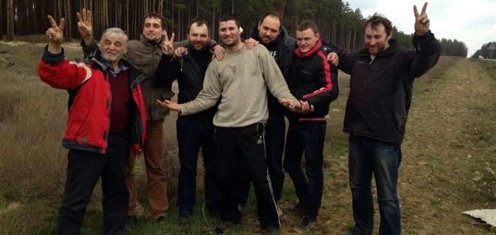 Появились фото освобожденных крымских заложников
