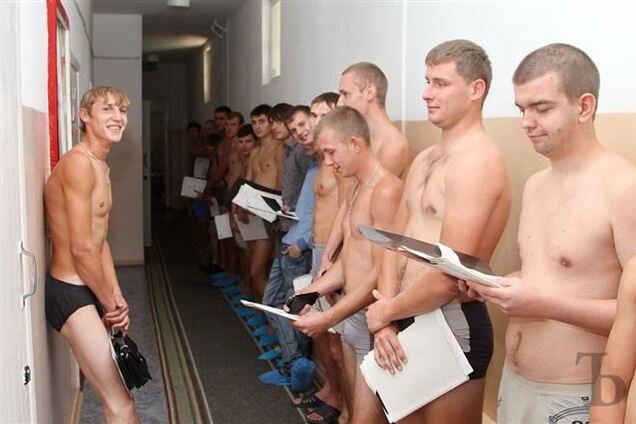 В Крыму отменили весенний призыв в армию