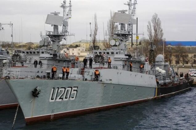 Российские военные в Крыму захватили два украинских корвета