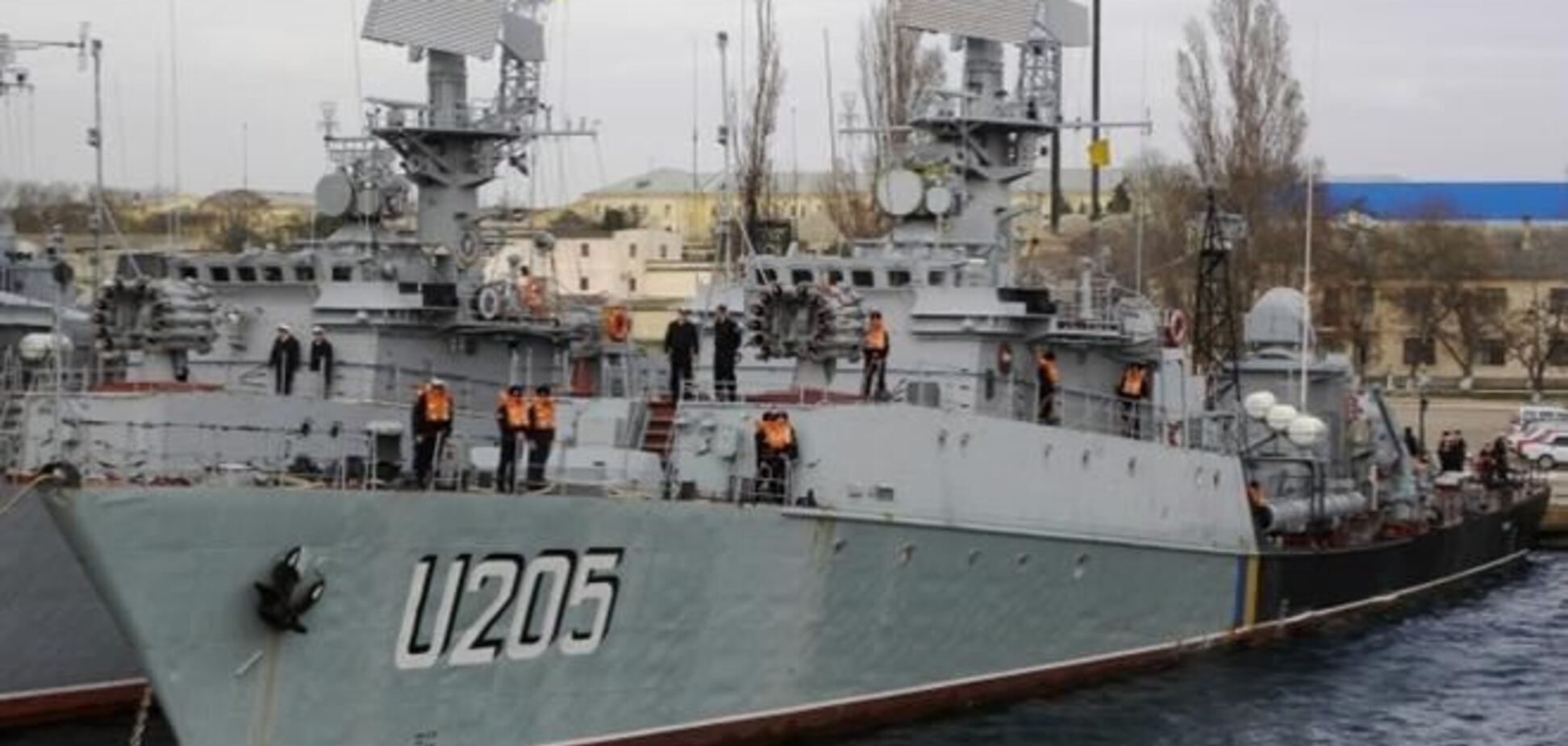 Российские военные в Крыму захватили два украинских корвета