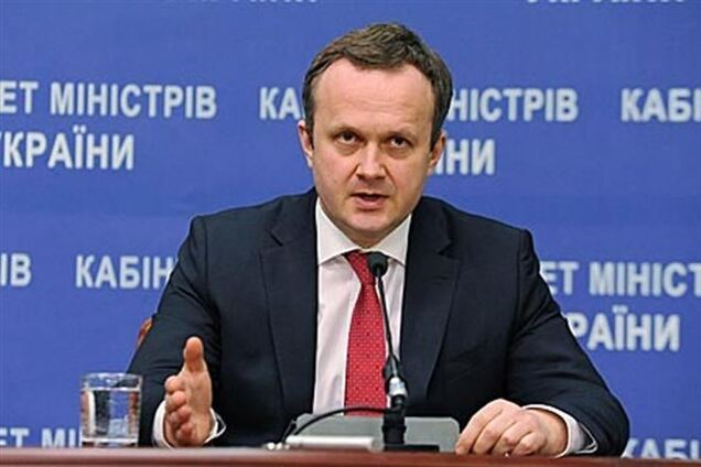 Кабмин отказался от чартеров в пользу армии