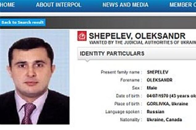 Криминал выдает себя за героев революции