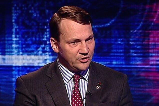 'Правый сектор' может иметь связи с иностранными спецслужбами - Сикорский