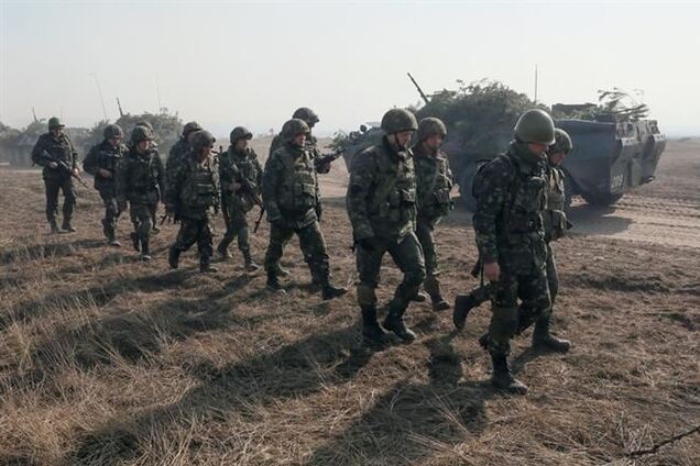 В Донецке разблокировали все воинские части