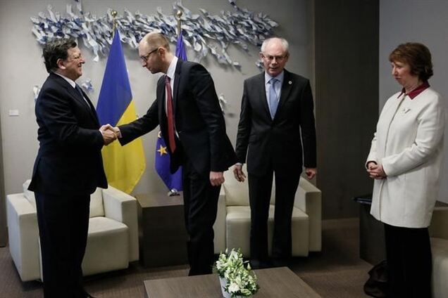 Фюле: підписання асоціації - це потужний сигнал підтримки ЄС