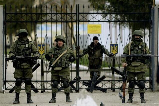 Під пресом. Скільки витримають українські військові в Криму?