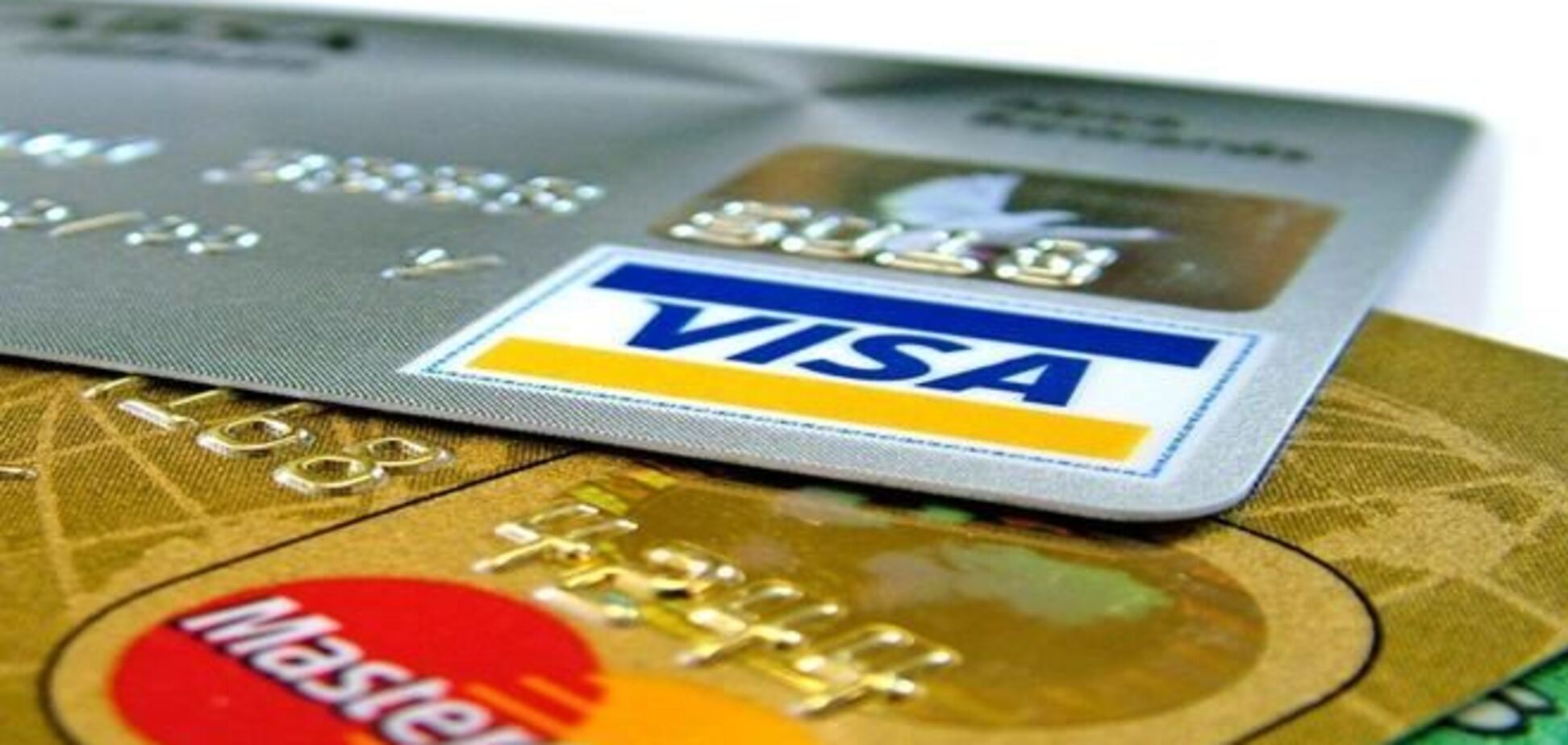 VISA объяснила, почему перестала работать с четырьмя российскими банками