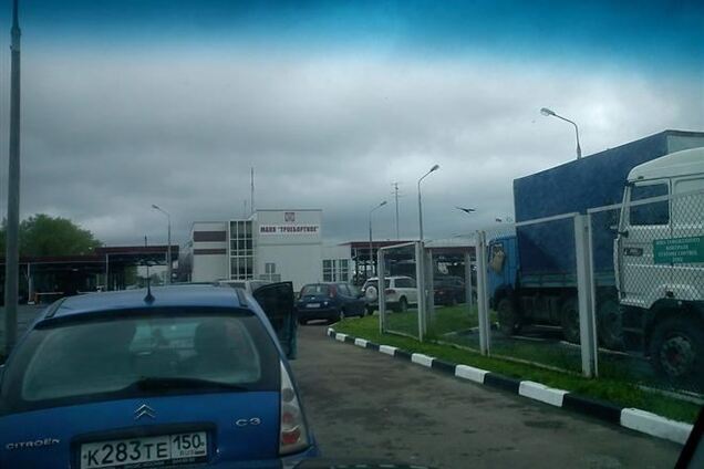 На украинско-российской границе скопилось около 200 фур