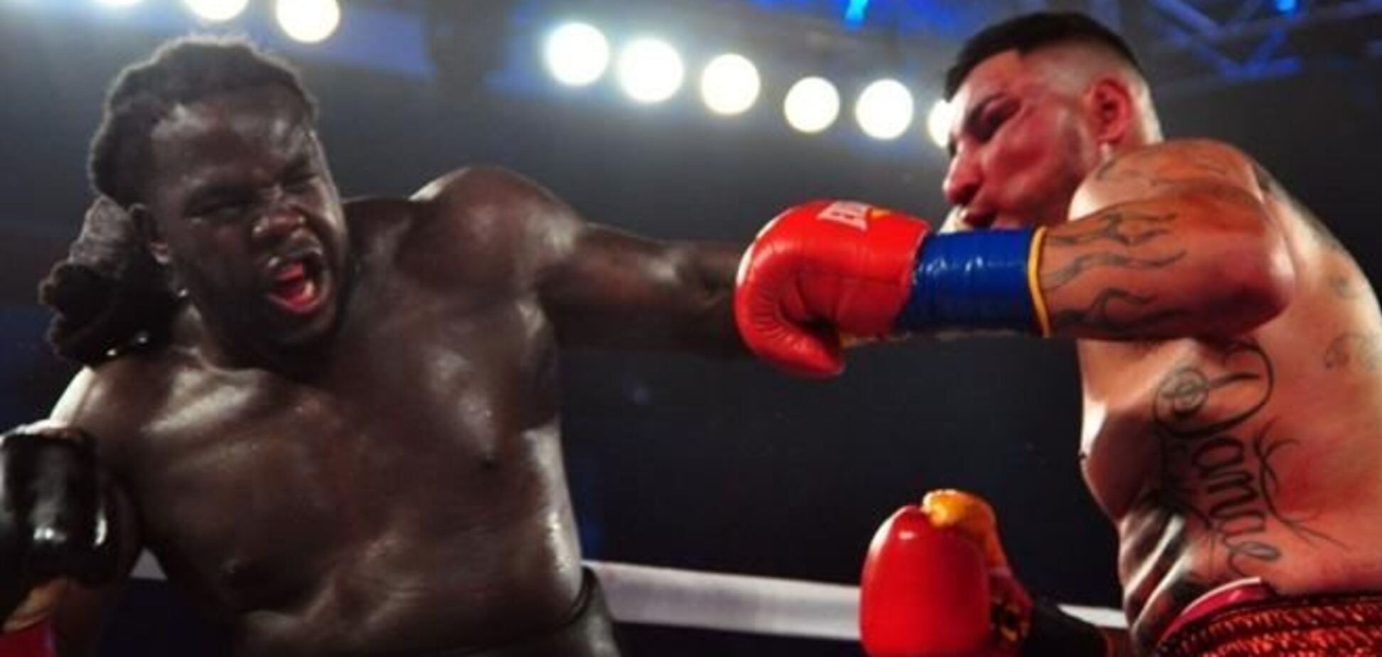 Стиверн и Арреола будут биться за титул Виталия Кличко 10 мая