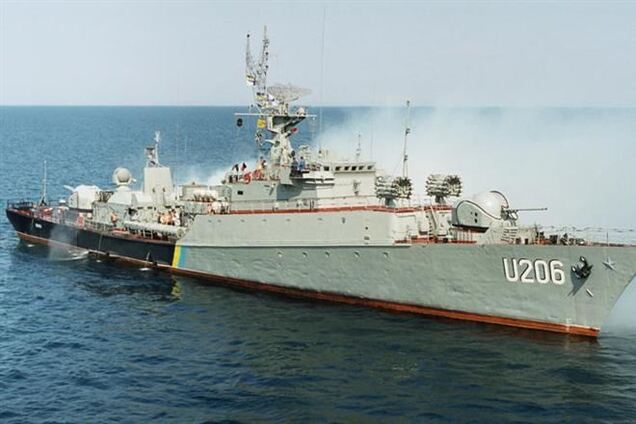 Заблокированный корвет 'Винница': мы остаемся верными Украине!