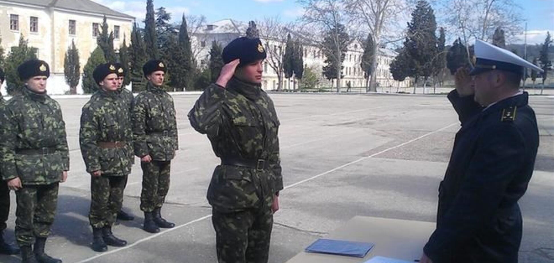 Минобороны заявило, что 50% украинских военных в Крыму перешли на сторону России
