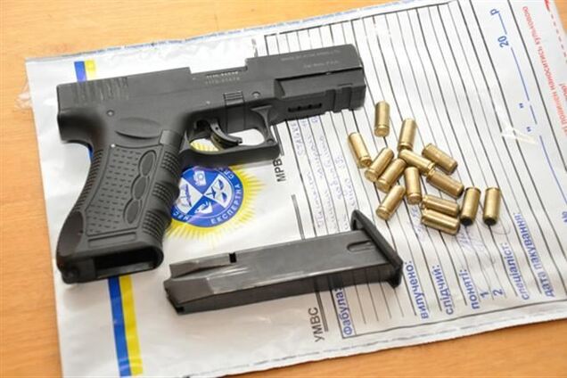 В Тернополе 'взяли' подростка с пистолетом убитого в Киеве гаишника