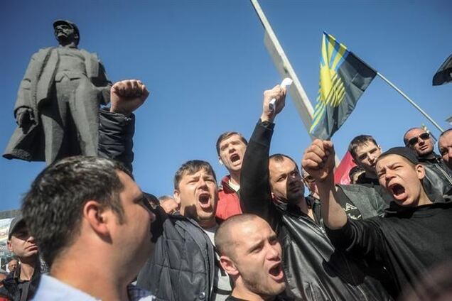 Россияне за $300 вербуют селян на сепаратистские митинги - нардеп