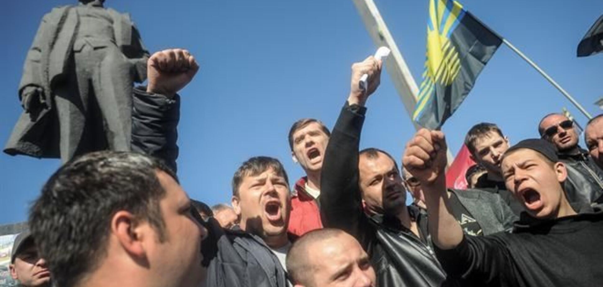 Россияне за $300 вербуют селян на сепаратистские митинги - нардеп