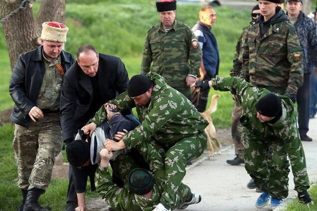 Human Rights Watch: в окупованому Криму б'ють і катують людей