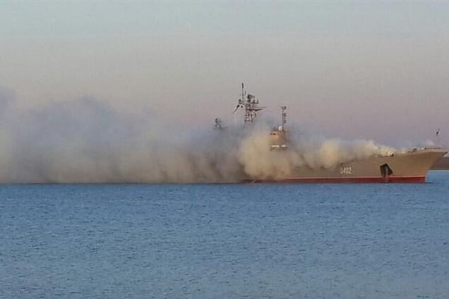 На 'Черкассы' высадился десант, идет перестрелка