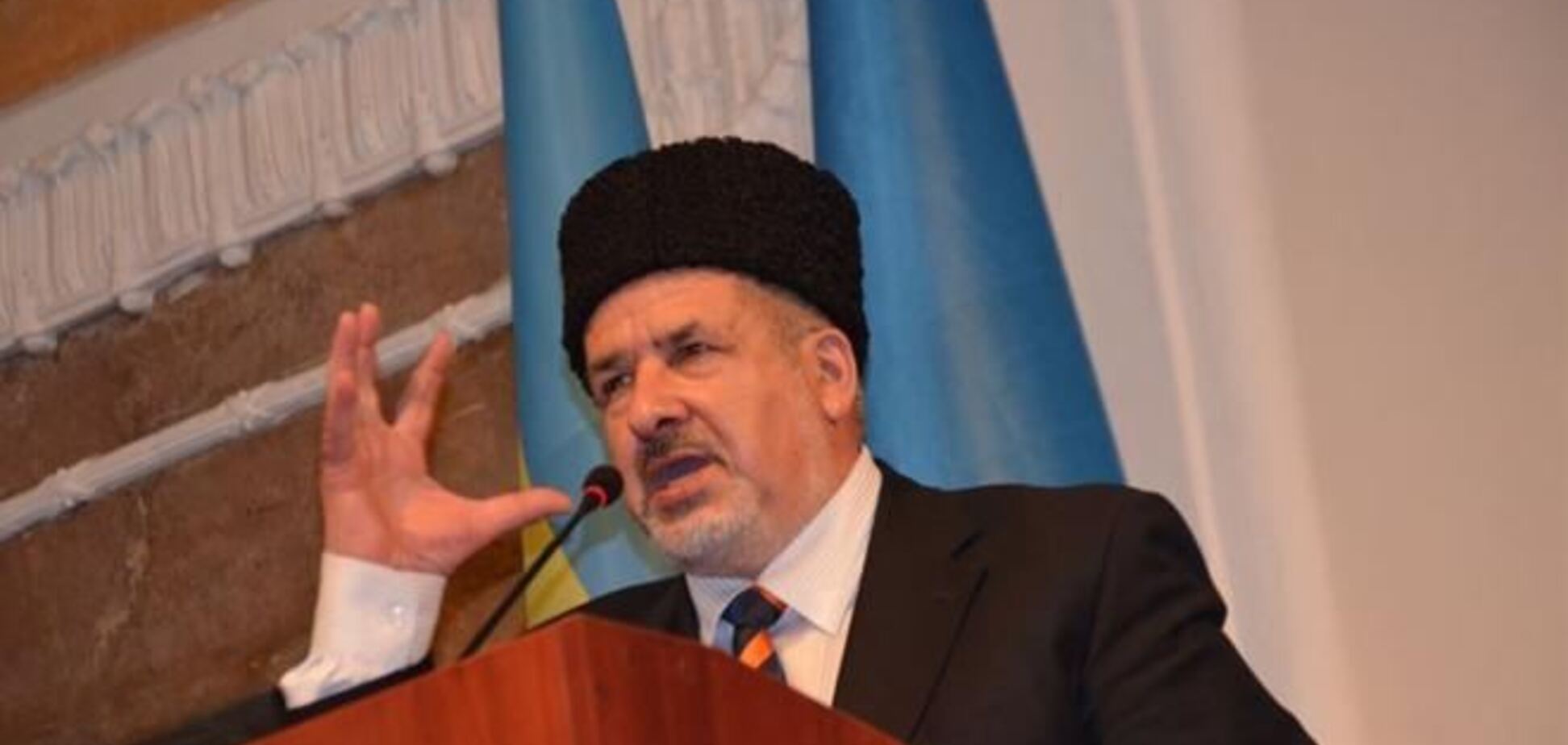 Меджліс радить татарам не відмовлятися від паспортів РФ і залишати українські