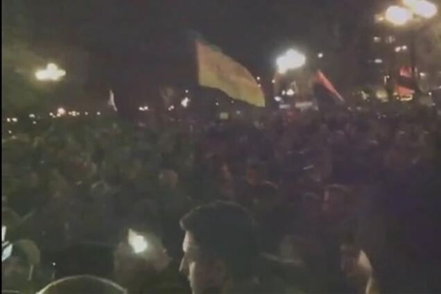 Радикалы у ВР требуют немедленного штурма