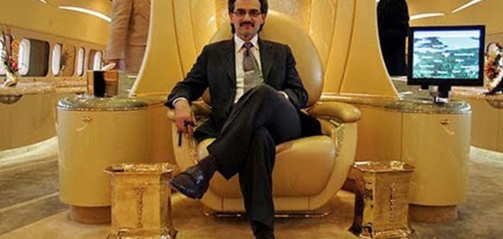 Саудівський принц аль-Валід літає на літаку за $ 500 млн