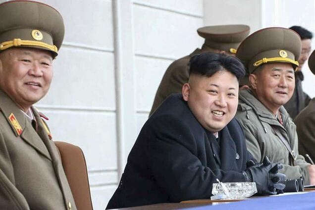 В КНДР студентов заставили носить прически как у Ким Чен Ына