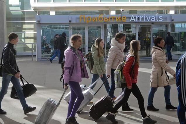 Туристы отказываются ехать в Питер из-за событий в Крыму