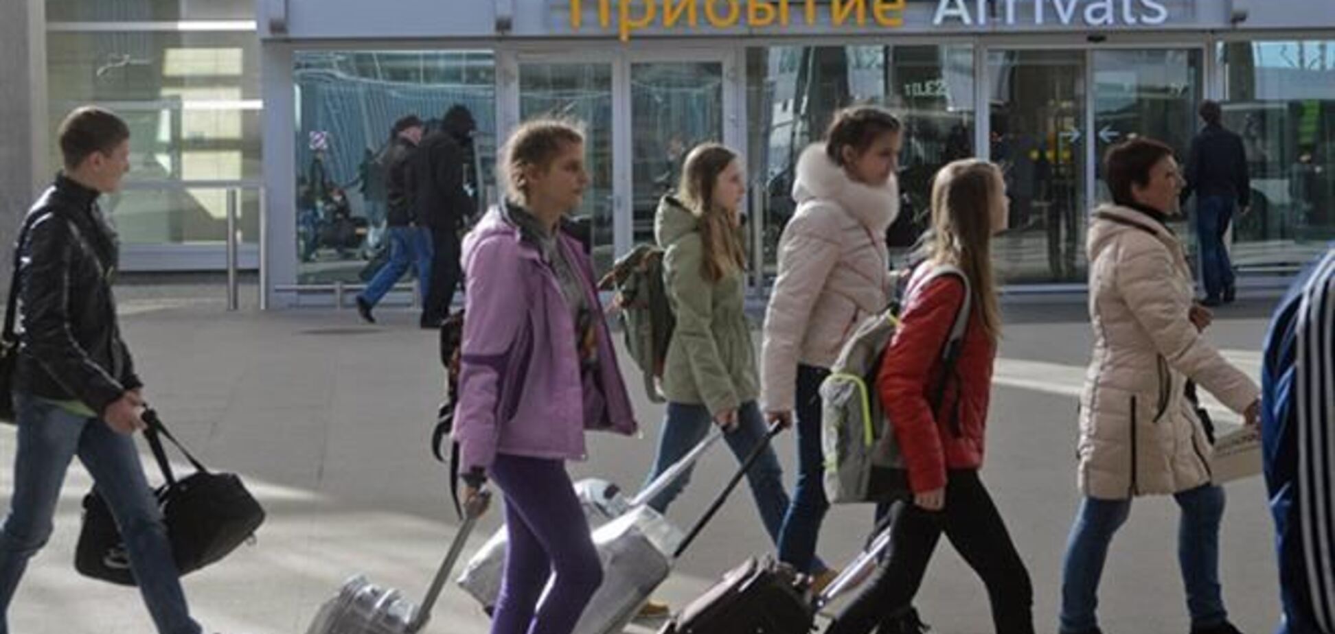 Туристы отказываются ехать в Питер из-за событий в Крыму