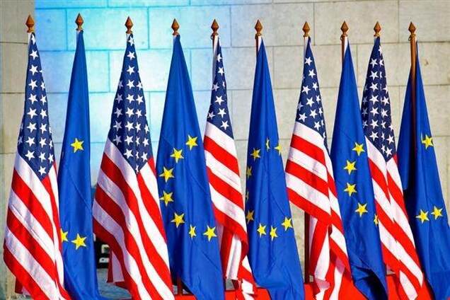 США и ЕС осудили штурм ВР 'Правым сектором'