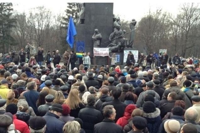 В Харькове Майдан и Антимайдан решили дружить против провокаторов