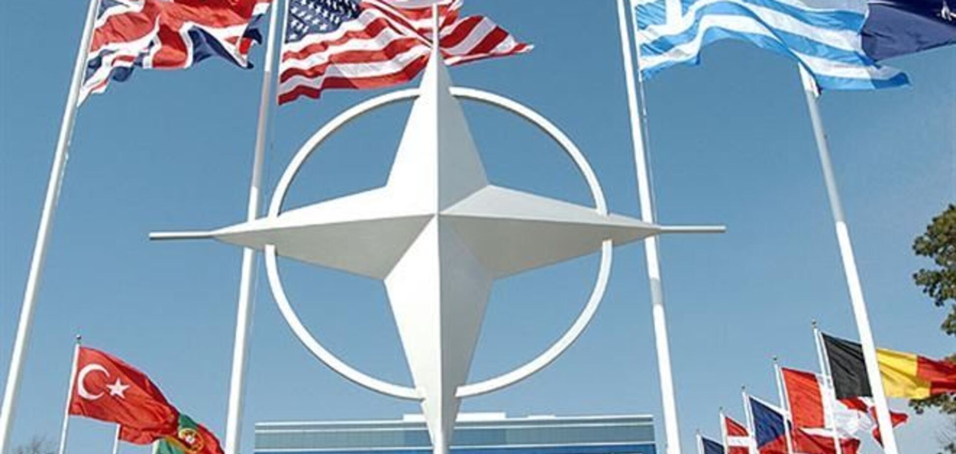 НАТО увеличит количество самолетов в Прибалтике из-за кризиса в Украине
