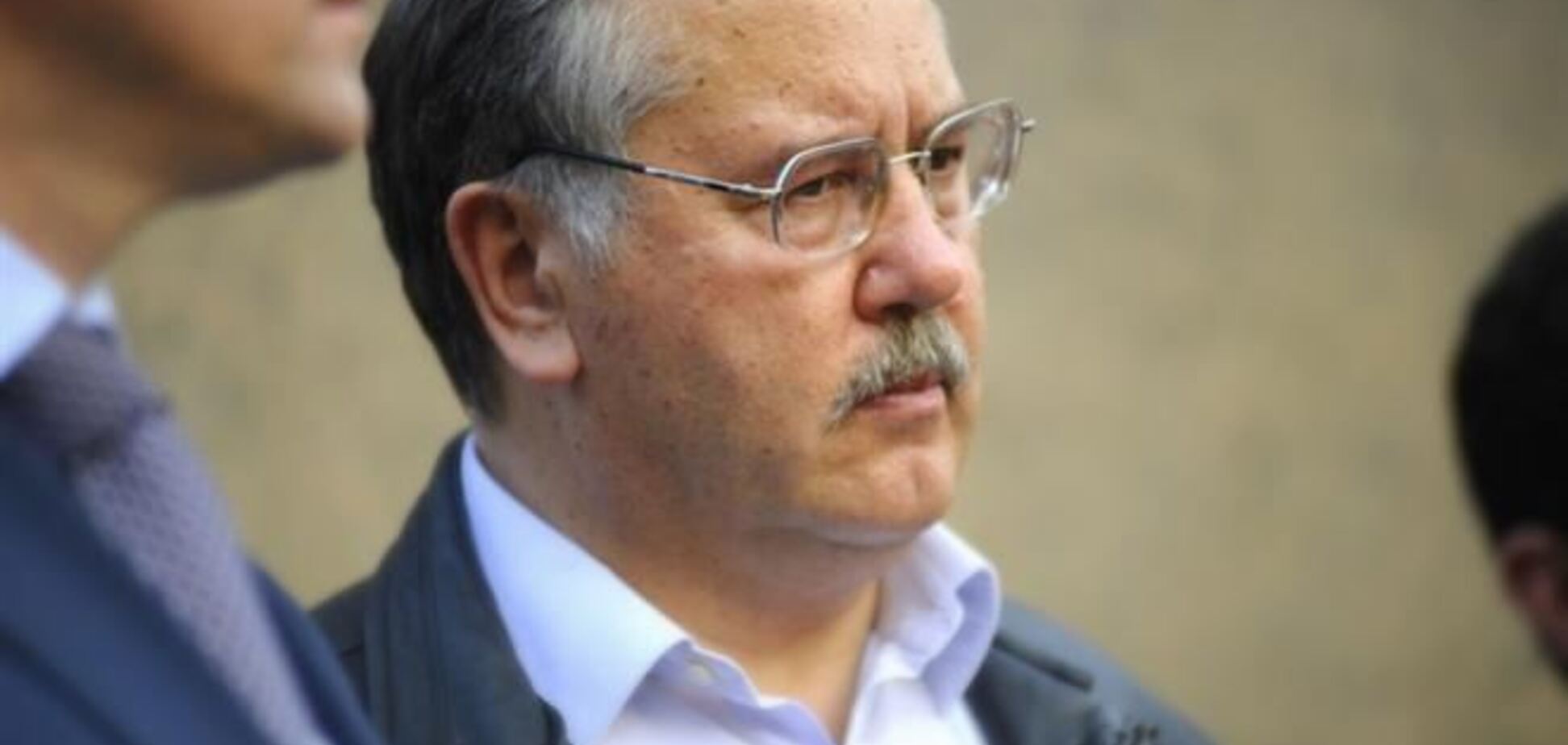 Гриценко просит денег на избирательную кампанию