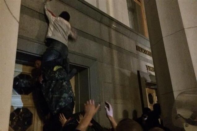 Эштон осудила действия 'Правого сектора'