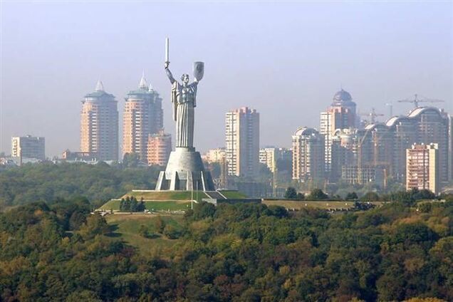 Главы районов Киева массово увольняются