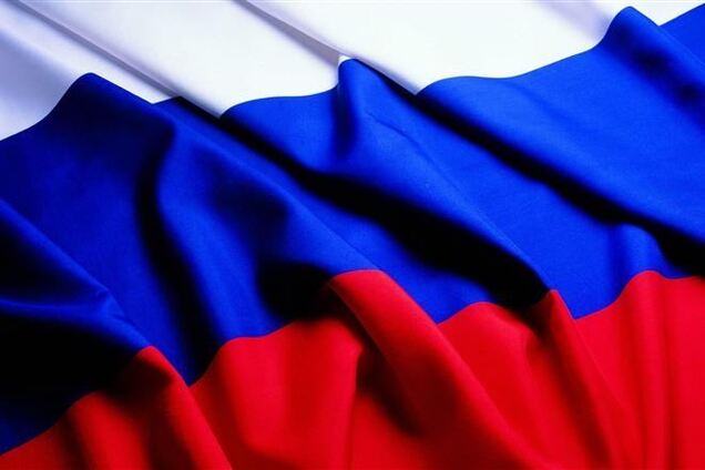 Директорів сімферопольських шкіл змушують вивісити російський прапор 