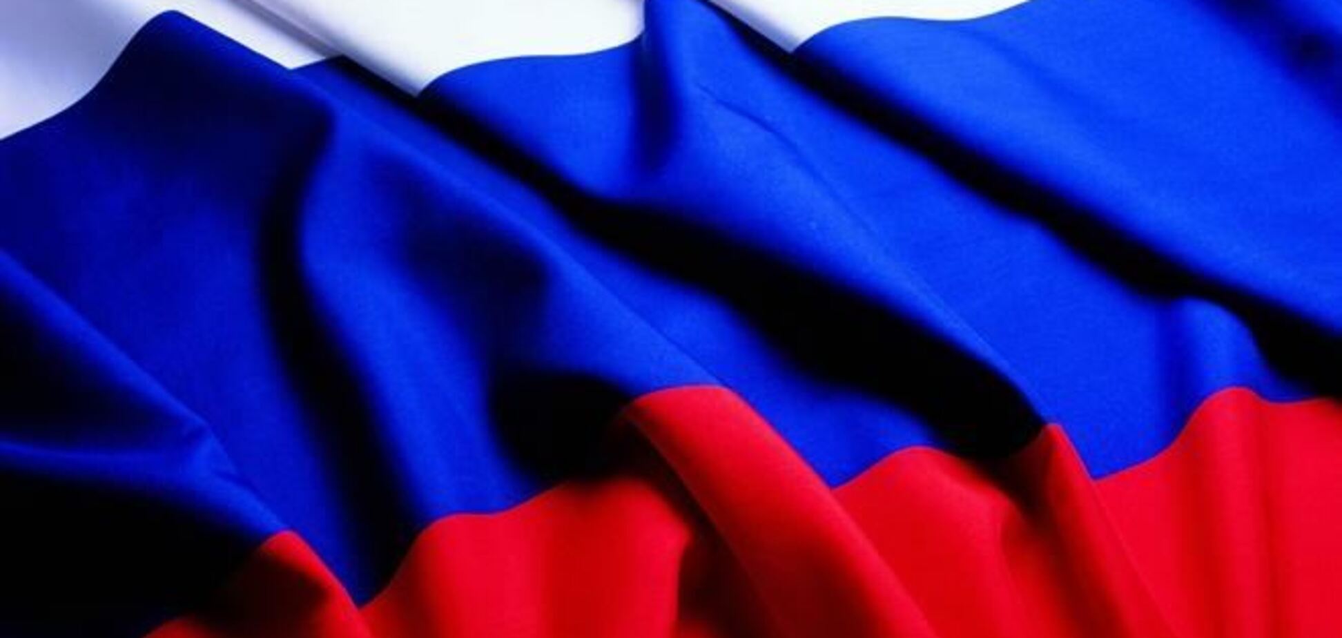 Директоров симферопольских школ заставляют вывесить российский флаг 