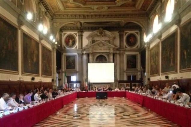 Закон о люстрации проверит Венецианская комиссия