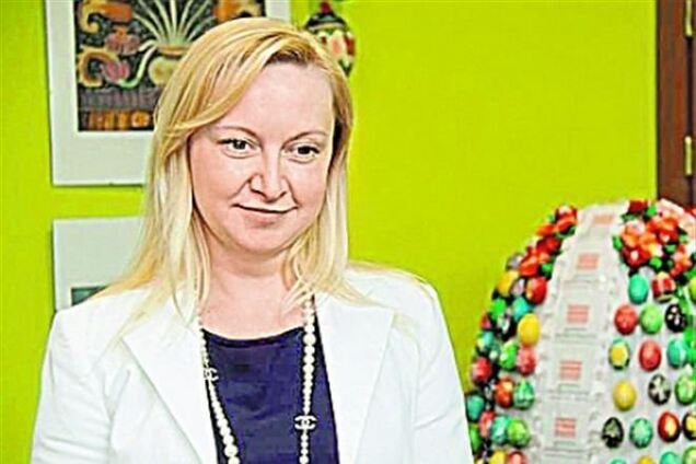 Коханка Януковича їздила на машині з номерами ВР - ЗМІ