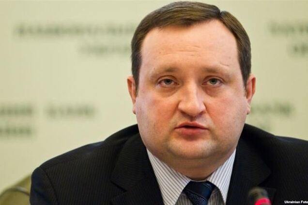 Регіонали не розуміють, чому Арбузов дивується своїй виключенню з ПР