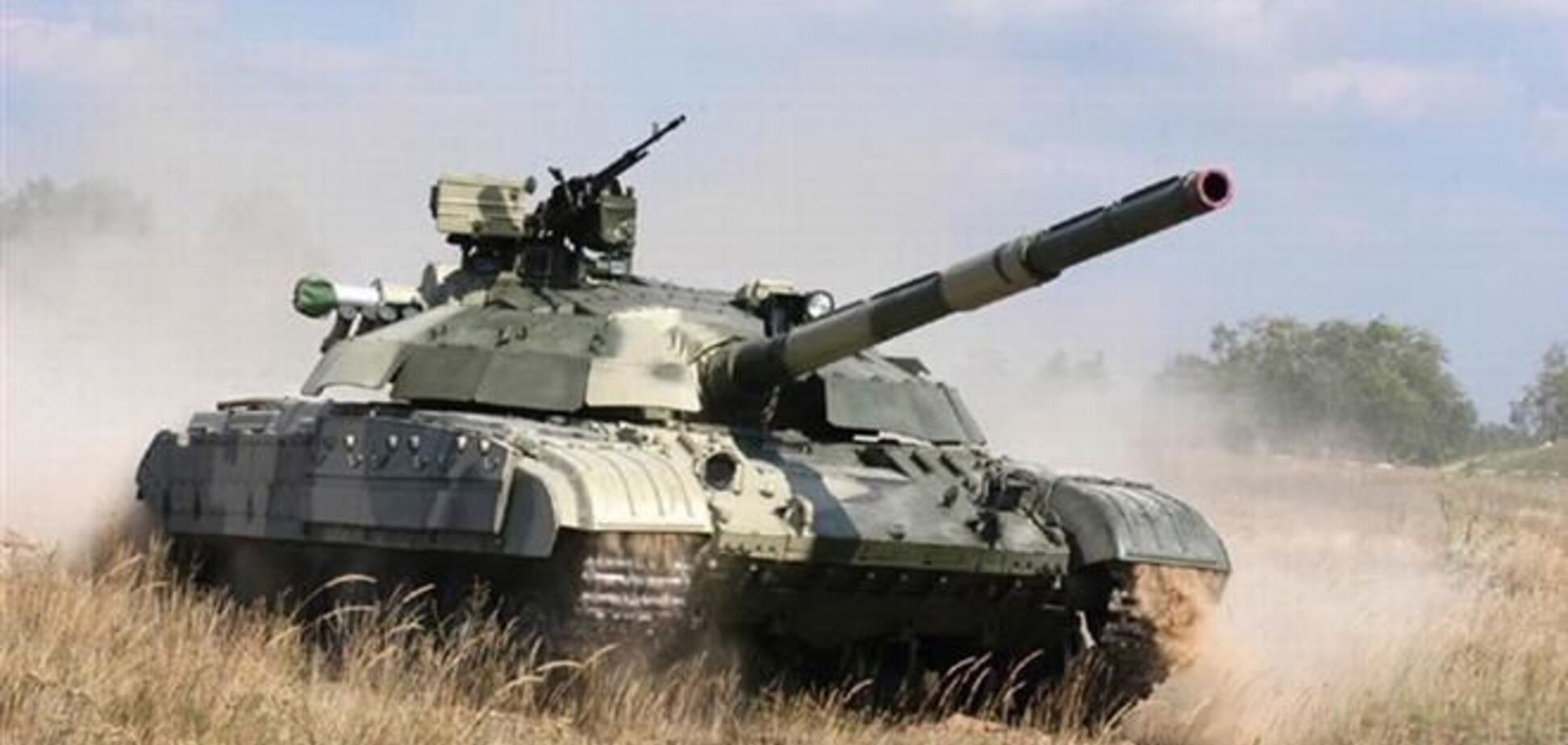 Россия возвращает украинские танки из Крыма