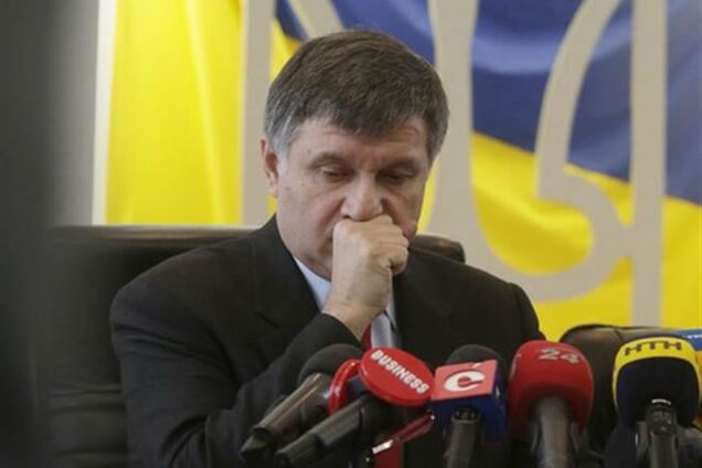 ТСК з загибелі Музичко рекомендує тимчасово усунути Авакова