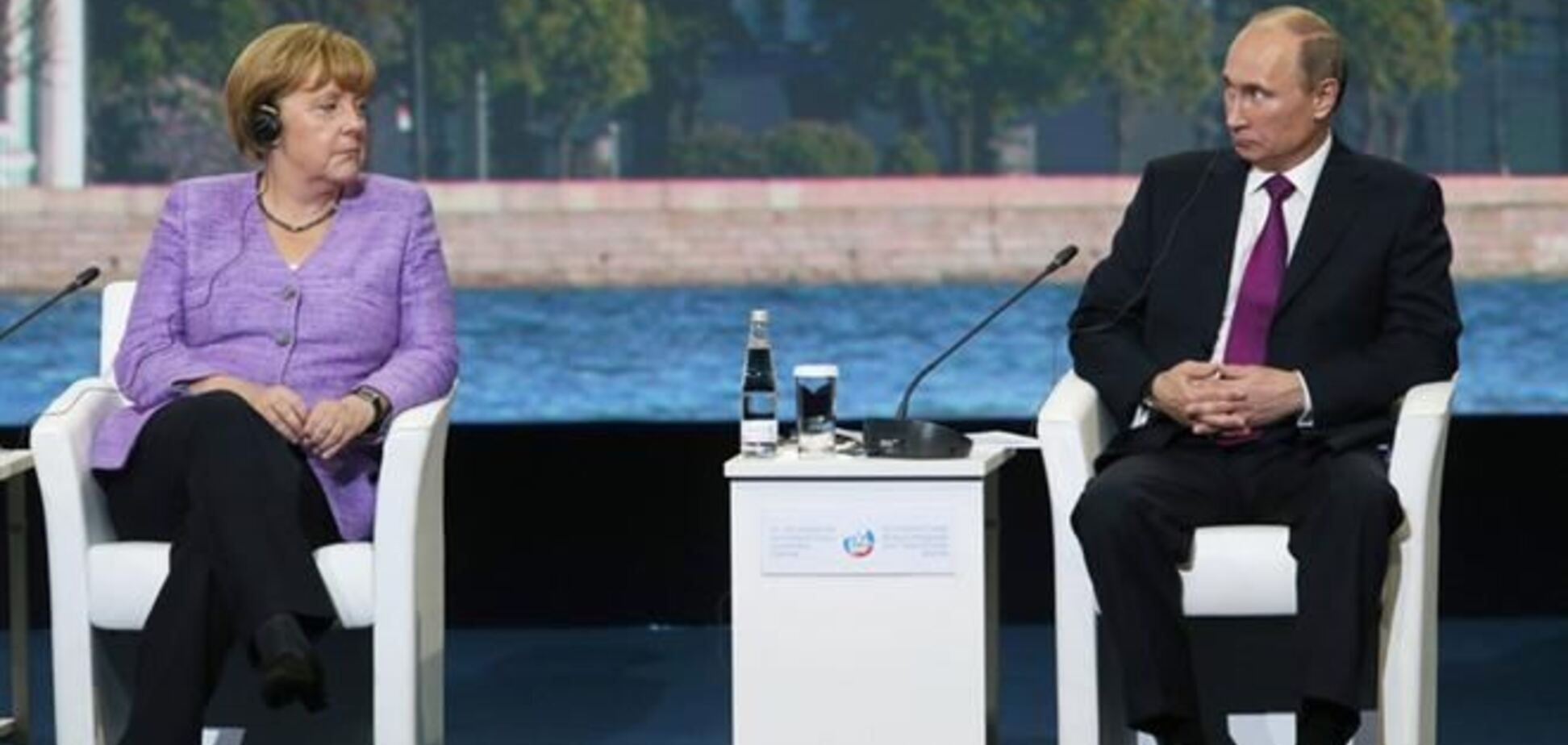 Діалог Путіна і Меркель по Україні на вагу золота - Пєсков
