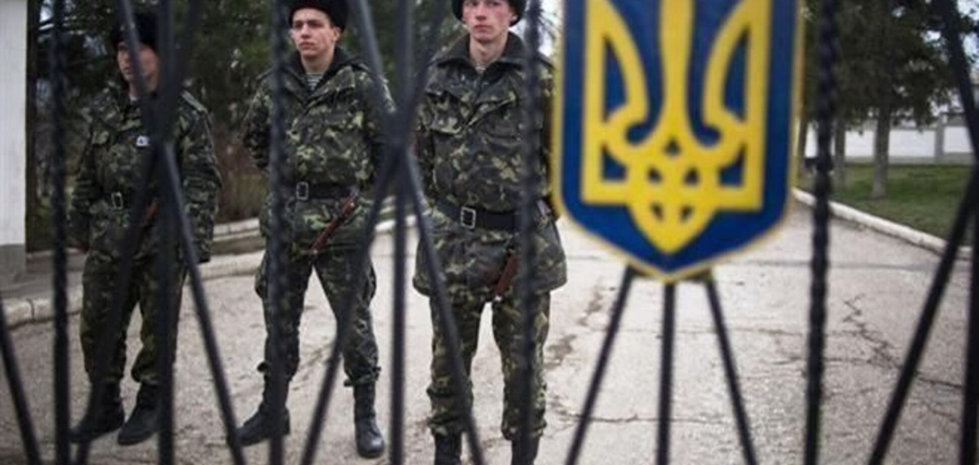 У заблоковані військової частини в Криму завозять продовольство - Парубій