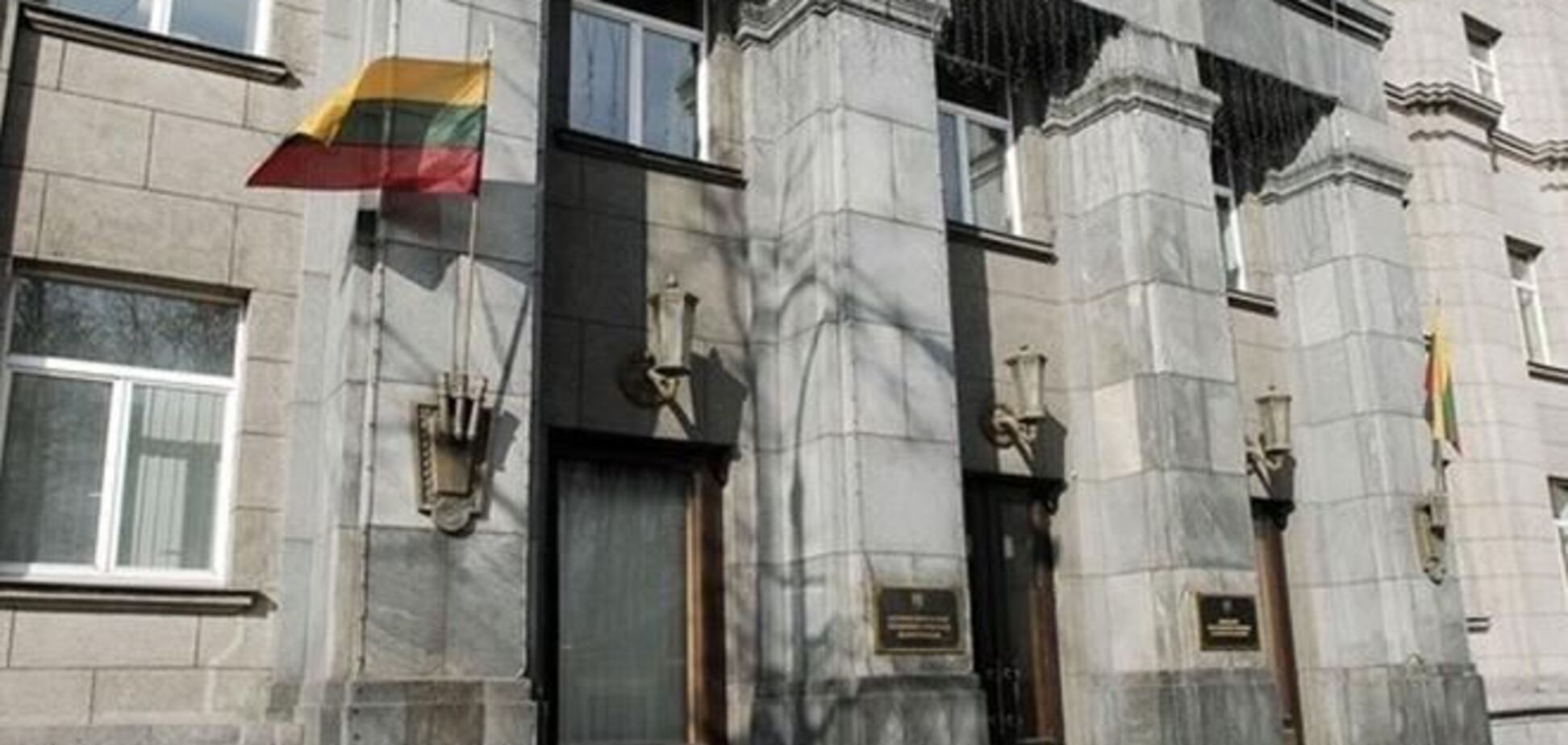 Литва запретит въезд 18 бывшим украинским чиновникам