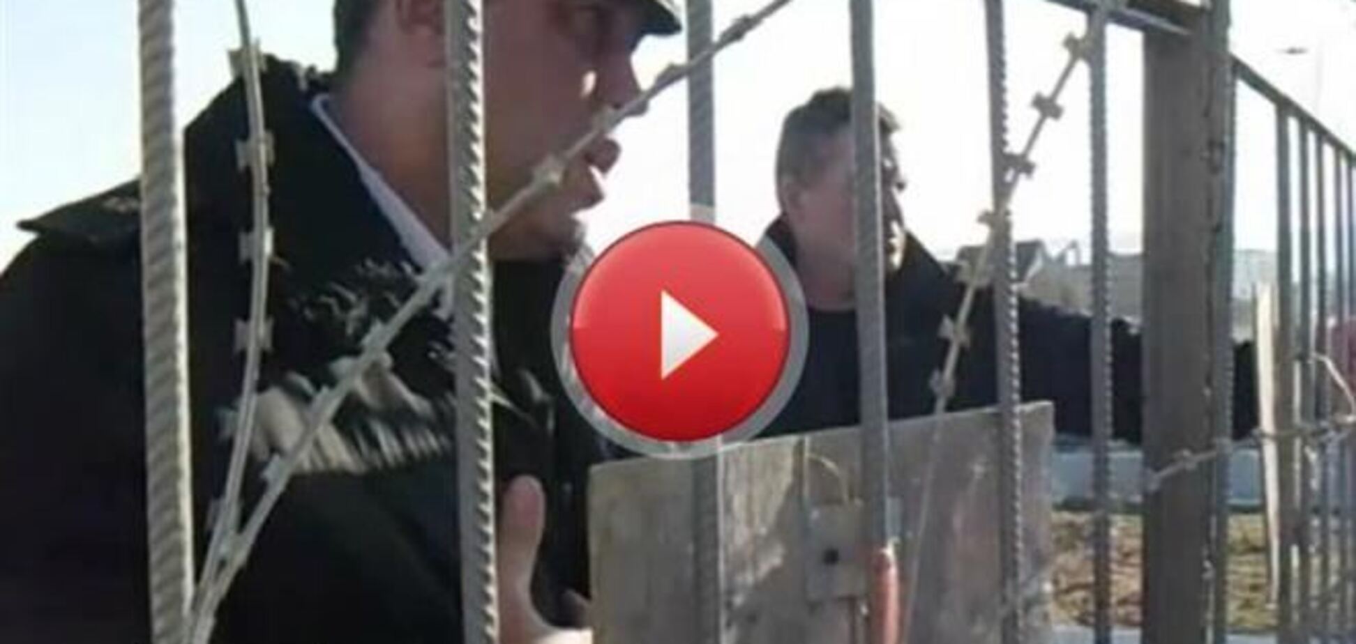 З'явилося відео, на якому екс-глава ВМС вмовляє солдатів зрадити Україну