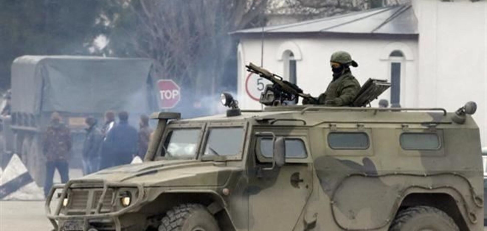 В Крыму находятся российские военные из Чечни - Минобороны