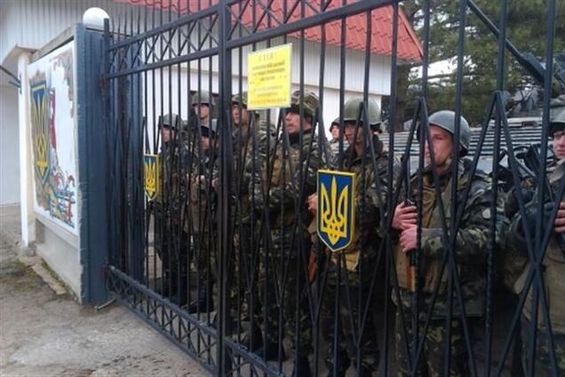 Днепропетровские десантники в Перевальном отказались сдаться россиянам