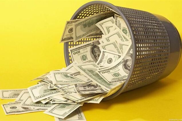 Доллар на межбанке вырос до 9,65 грн