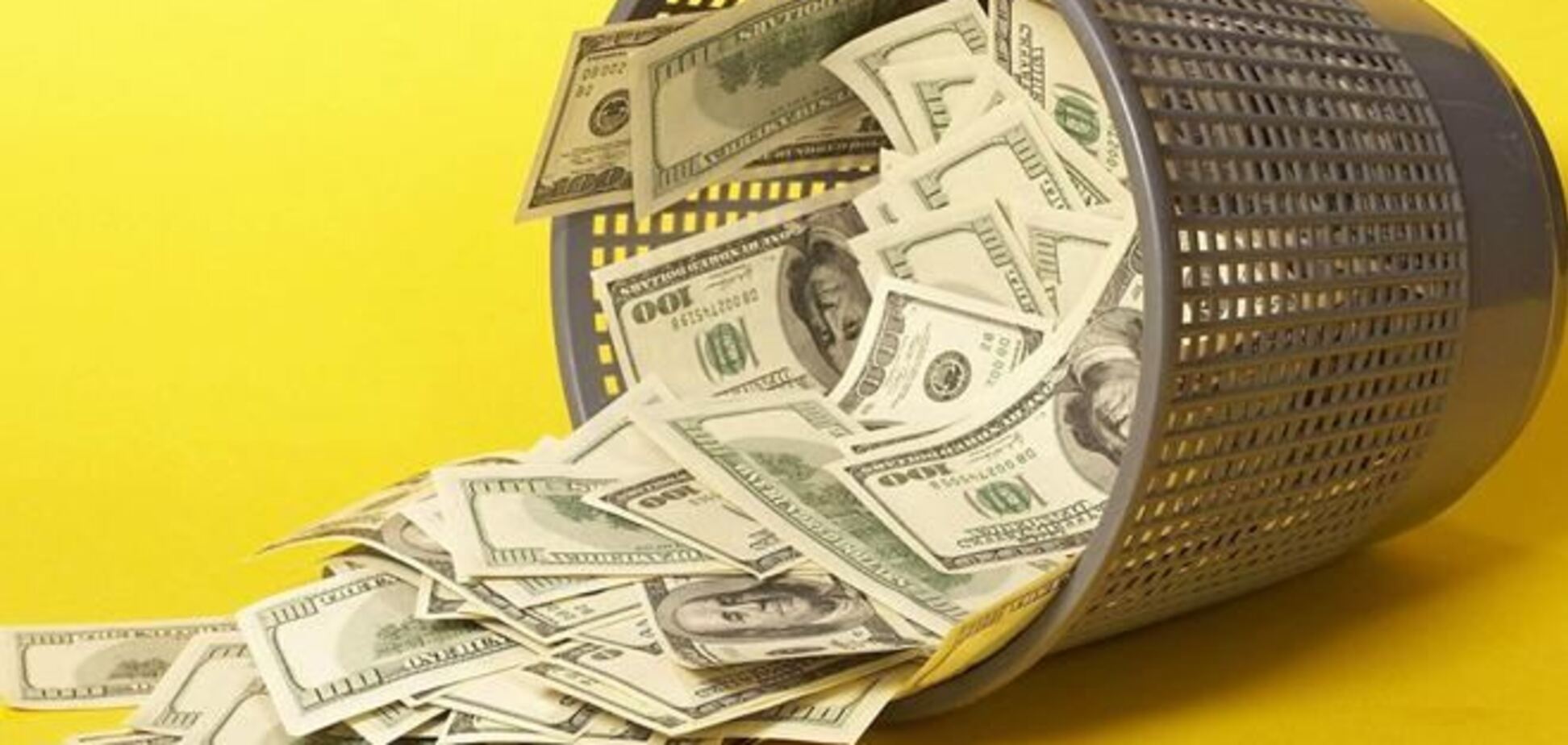 Доллар на межбанке вырос до 9,65 грн