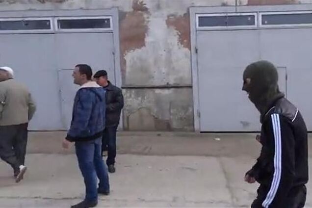 В сети появилось видео, на котором 'самооборона' убегает от украинских морпехов