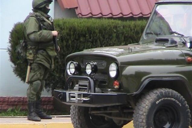 В Крыму блокируют пограничные пункты, три - захвачены