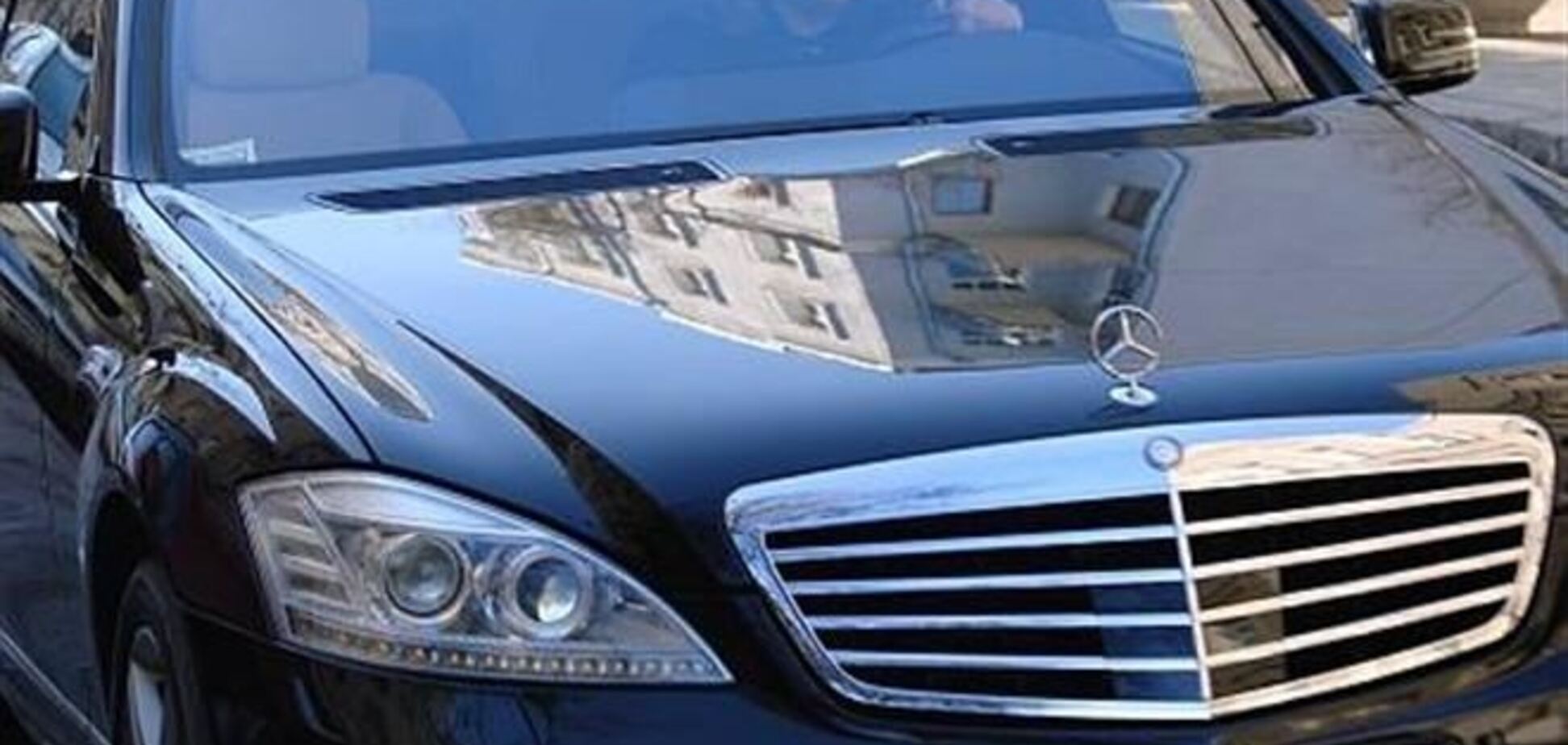 Оробец ездит на иномарке с номером Верховной Рады